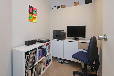 Photo of property in 3 San Antonio Way, Henderson, Auckland, 0612