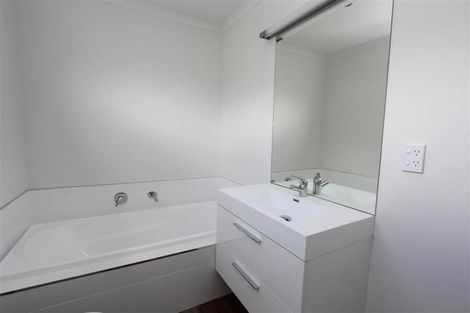 Photo of property in 4/3 Korimako Street, Frankton, Hamilton, 3204