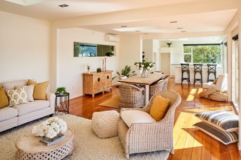 Photo of property in 34 Seaview Road, Paremata, Porirua, 5024
