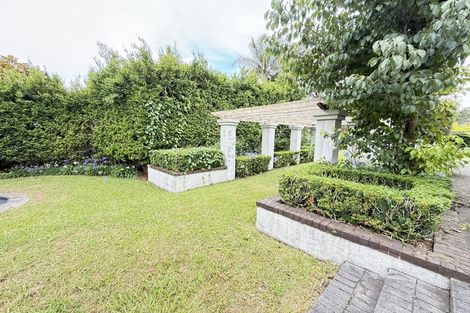 Photo of property in 14 Amreins Road, Waitakere, Henderson, 0782