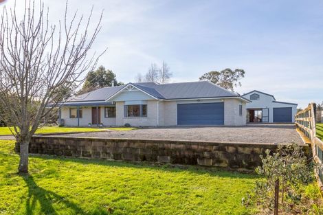 Photo of property in 15 Campbell Drive, Martinborough, 5711