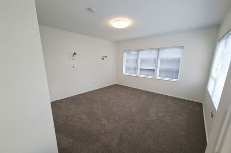 Photo of property in 1/45 Castor Bay Road, Castor Bay, Auckland, 0620