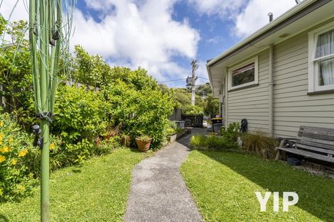 Photo of property in 7b Jay Street, Paparangi, Wellington, 6037