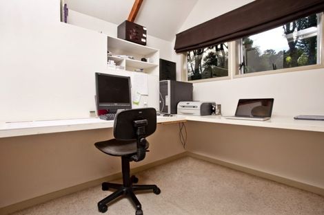 Photo of property in 30 Darcy Place, Massey, Auckland, 0614