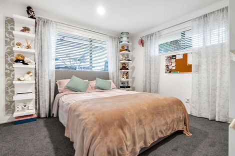 Photo of property in 16 Antrim Place, Nawton, Hamilton, 3200