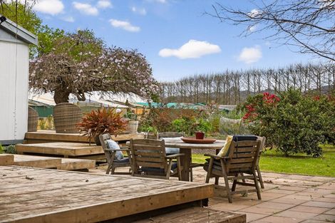 Photo of property in 8 Ingram Road, Waerengaahika, Gisborne, 4071