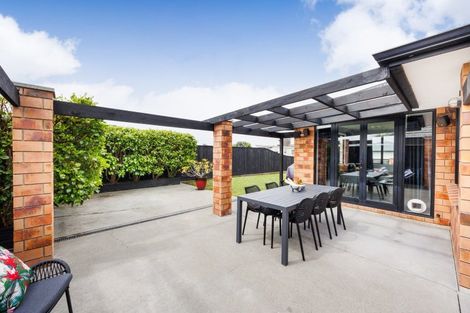 Photo of property in 22 Pegasus Place, Kelvin Grove, Palmerston North, 4414