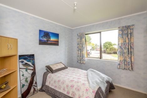 Photo of property in 1-7 Nikau Street, Tokomaru, Palmerston North, 4474