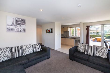 Photo of property in 21 Marlowe Place, Rolleston, 7614