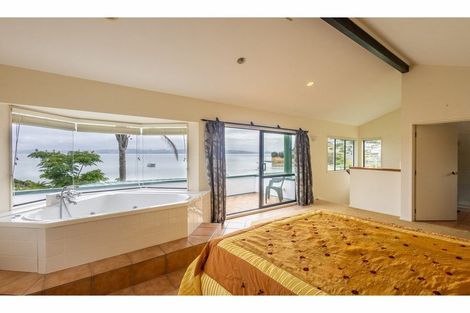 Photo of property in 632 Kellys Bay Road, Pouto, Te Kopuru, 0391