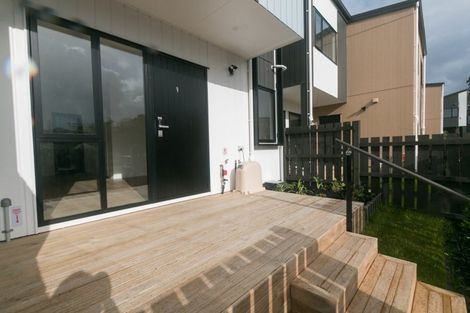 Photo of property in 9/27 Glenorchy Street, Glen Eden, Auckland, 0602