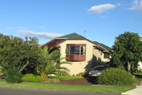 Photo of property in 2/2 Takutai Avenue, Bucklands Beach, Auckland, 2012