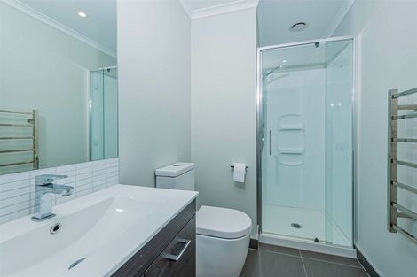 Photo of property in 14 Wai Place, Westgate, Auckland, 0614