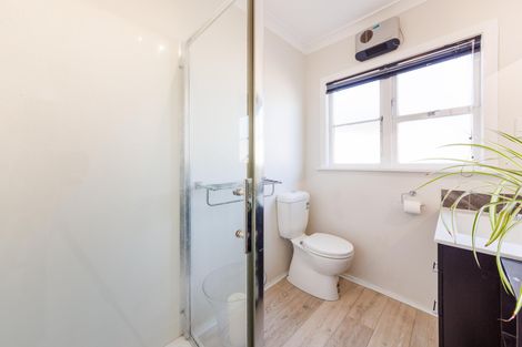 Photo of property in 4 Milton Street, Roslyn, Palmerston North, 4414