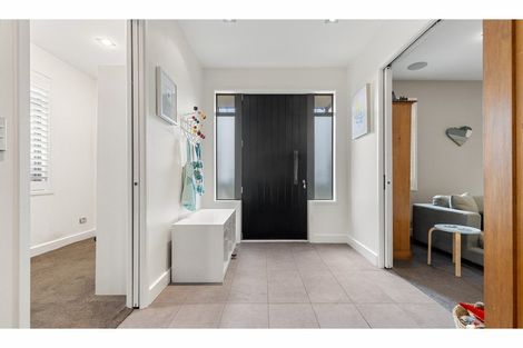 Photo of property in 94 Saint Martins Road, Saint Martins, Christchurch, 8022