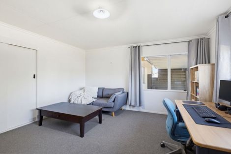 Photo of property in 8 Buller Place, Westbrook, Palmerston North, 4412