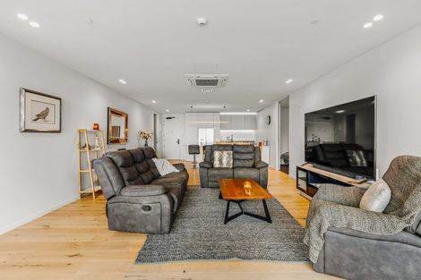 Photo of property in 105/359 Cameron Road, Tauranga, 3110