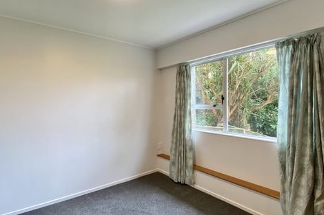 Photo of property in 6 Hallewell Crescent, Johnsonville, Wellington, 6037