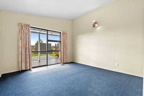Photo of property in 49 Kath Henry Lane, Drury, 2113