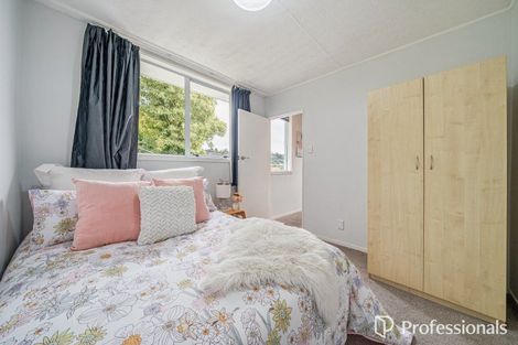 Photo of property in 14a Hawthorn Crescent, Stokes Valley, Lower Hutt, 5019