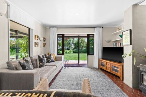 Photo of property in 12 Ritchie Place, Havelock North, 4130