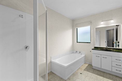 Photo of property in 32 Palmbrook Avenue, Havelock North, 4130