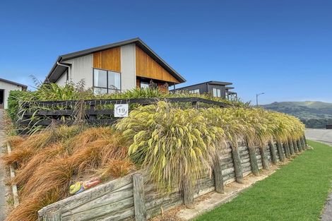 Photo of property in 19 Totara Drive, Duvauchelle, 7581