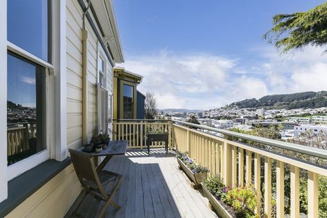 Photo of property in 115 Tasman Street, Mount Cook, Wellington, 6021