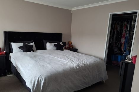 Photo of property in 32a Rimu Street, New Lynn, Auckland, 0600