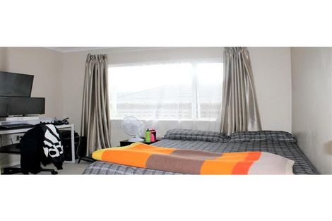 Photo of property in 2 Cambrian Crescent, Flat Bush, Auckland, 2016