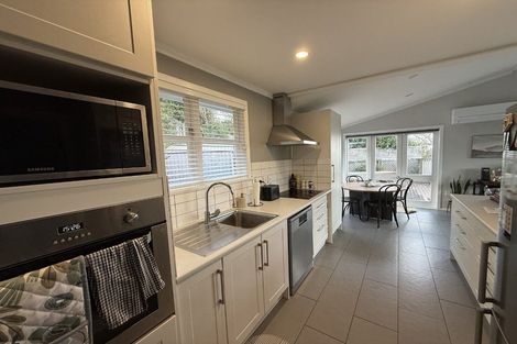 Photo of property in 59 Winston Street, Crofton Downs, Wellington, 6035