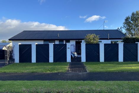 Photo of property in 9 Esmeralda Street, Welcome Bay, Tauranga, 3112