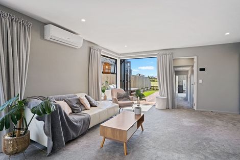 Photo of property in 39 Dow Square, Wigram, Christchurch, 8025