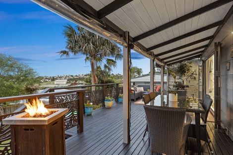 Photo of property in 5b Kauri Road, Stanmore Bay, Whangaparaoa, 0932