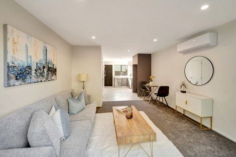 Photo of property in 10/106 Triangle Road, Massey, Auckland, 0614