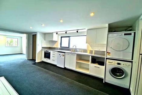 Photo of property in 61 Cliffs Road, Saint Clair, Dunedin, 9012