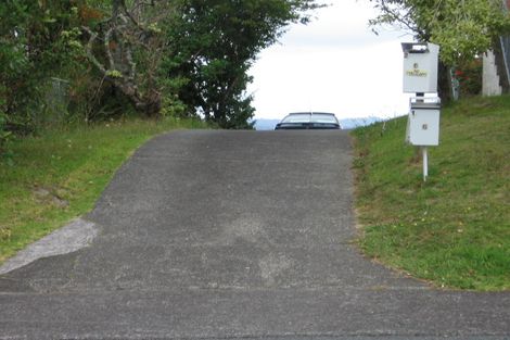 Photo of property in 1/6 Stanley Road, Glenfield, Auckland, 0629