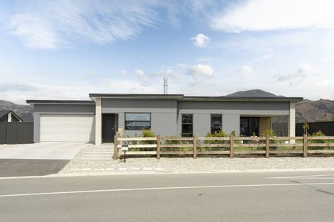 Photo of property in 1 Smitham Drive, Cromwell, 9310