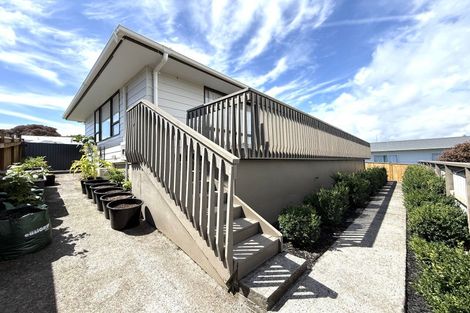 Photo of property in 18 Aratapu Street, Waitara, 4320