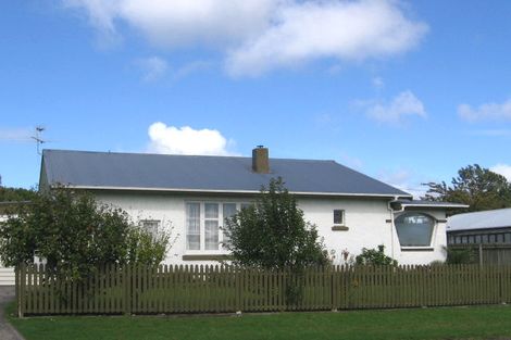 Photo of property in 1 Glen Norman Avenue, Henderson, Auckland, 0610