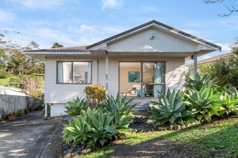 Photo of property in 25 Loughanure Place, Massey, Auckland, 0614