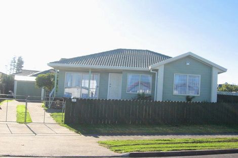 Photo of property in 25 Bernina Place, Weymouth, Auckland, 2103