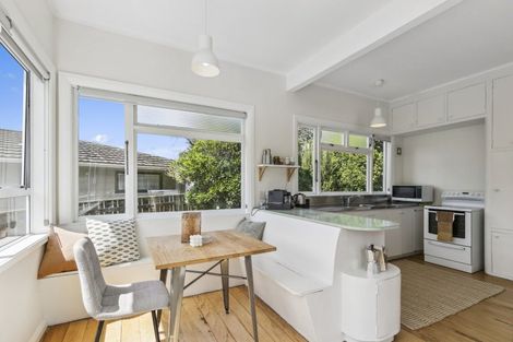 Photo of property in 199u1 Newlands Road, Newlands, Wellington, 6037