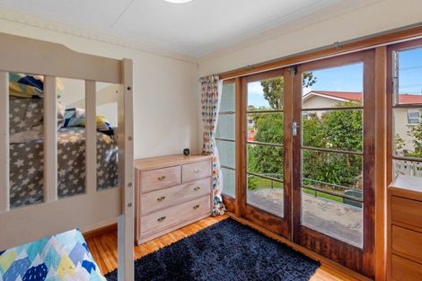 Photo of property in 22 Oxford Street, Holmes Hill, Oamaru, 9401
