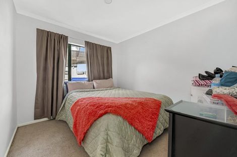 Photo of property in 548 Massey Road, Mangere, Auckland, 2022