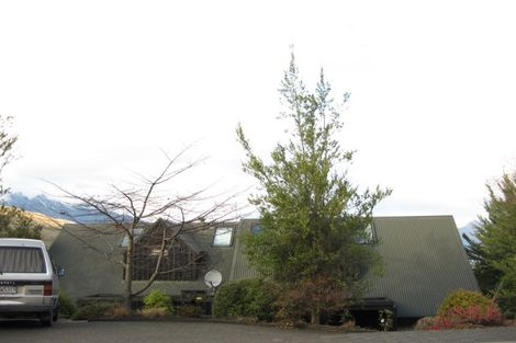 Photo of property in 64 Goldfield Heights, Queenstown, 9300