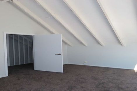 Photo of property in 76 Aorangi Road, Bryndwr, Christchurch, 8053