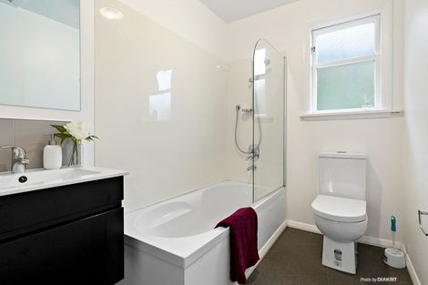 Photo of property in 191 Severn Street, Island Bay, Wellington, 6023