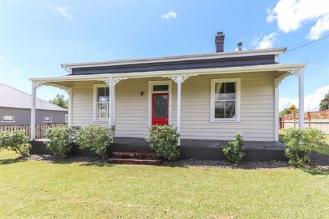 Photo of property in 19 Richmond Street, Inglewood, 4330