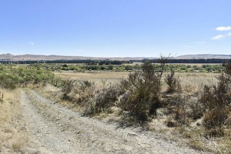 Photo of property in 53 Te Taniwha Road, One Tree Point, 0118